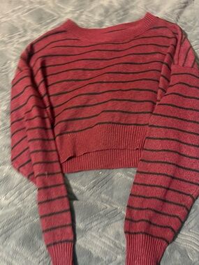 SHEIN Red & Black Striped Cropped Crewneck Sweater
